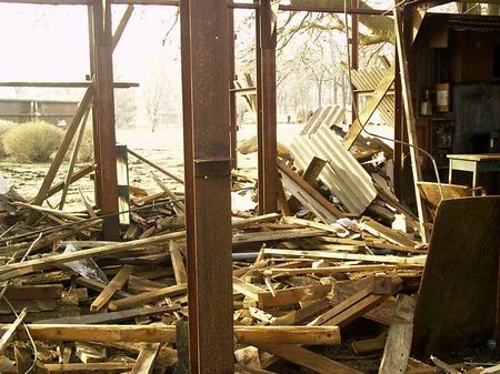 Getty 4 Drive-In Theatre - Teardown From Dan Goodman (newer photo)